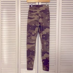 Also camo yoga pant